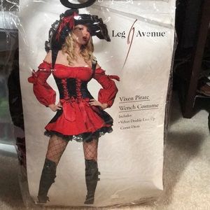 Vixen Pirate Wench Costume with Matching Hat